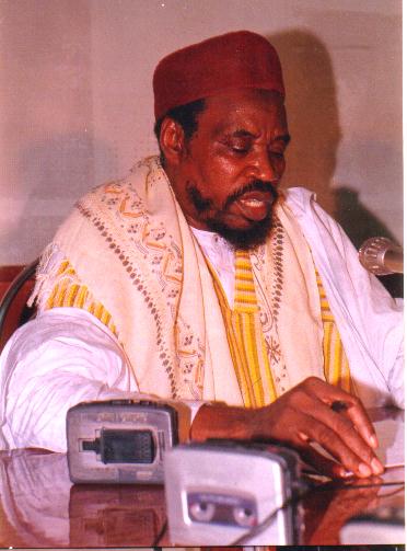 Ustaz Yusuf Ali yana ba da karatu